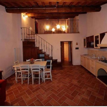 La Casa Del Calzolaio Hotel Радикофани Екстериор снимка