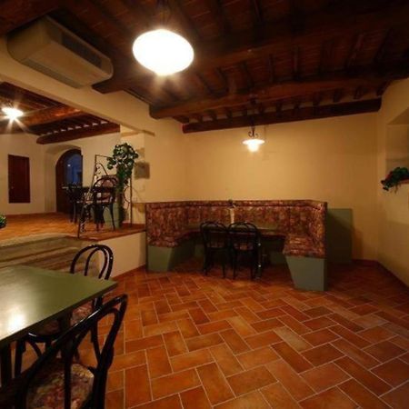 La Casa Del Calzolaio Hotel Радикофани Екстериор снимка