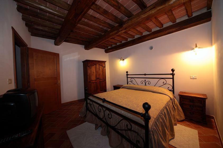 La Casa Del Calzolaio Hotel Радикофани Екстериор снимка