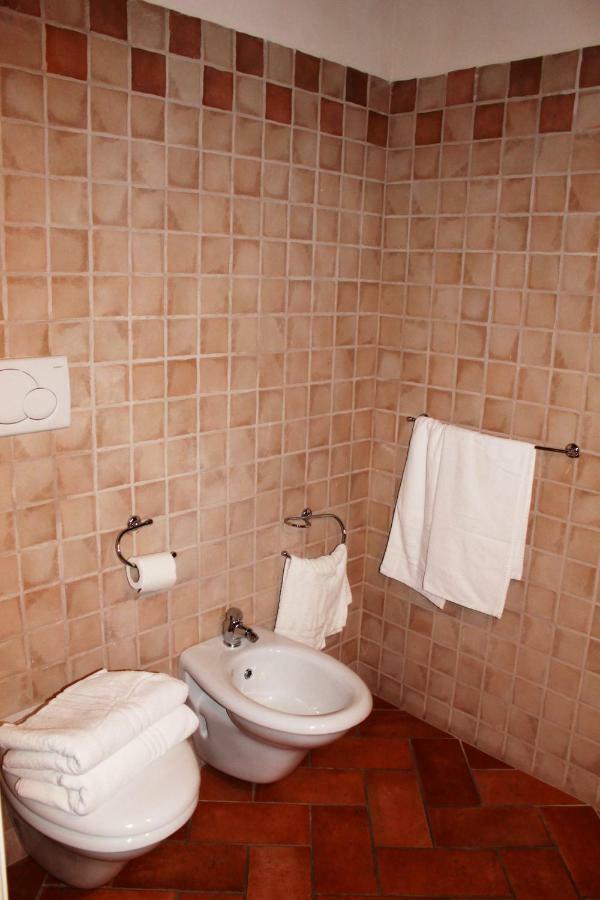 La Casa Del Calzolaio Hotel Радикофани Екстериор снимка